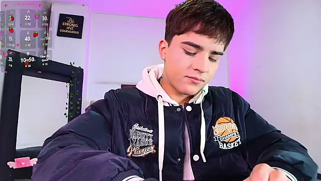 Lucass love online show from 12/22/25, 01:00