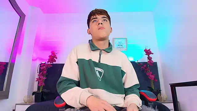 Lucass love online show from 03/04/26, 03:03