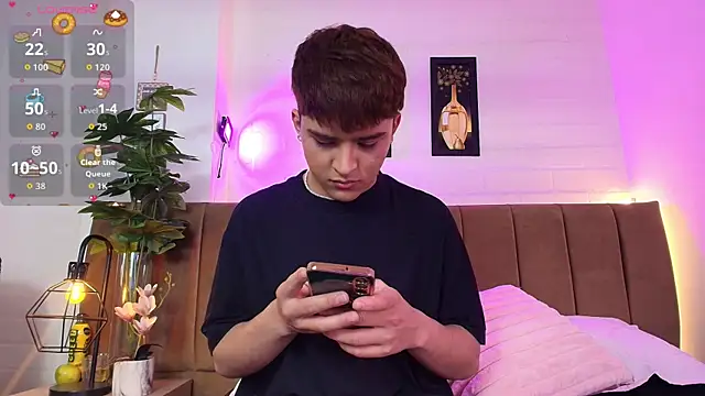 Lucass love online show from 02/19/26, 03:03