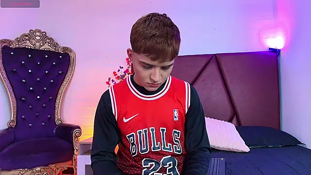 Lucass love online show from 04/08/26, 01:34