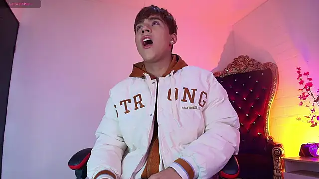 Lucass love online show from 03/23/26, 01:44