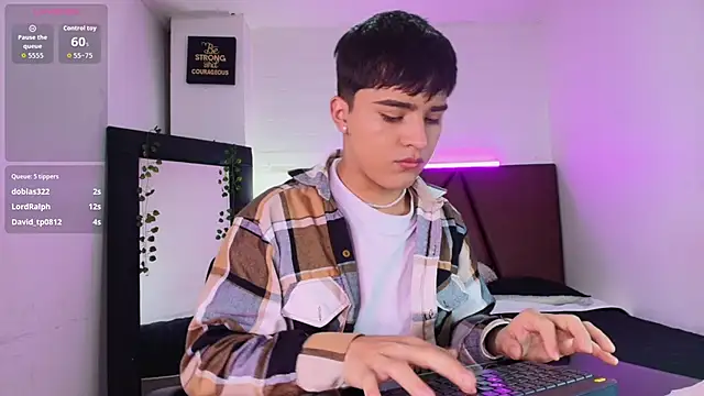 Lucass love online show from 09/14/25, 01:44
