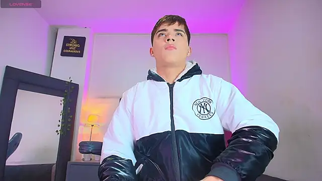 Lucass love online show from 01/09/26, 01:18