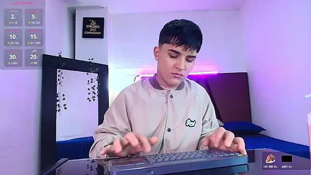Lucass love online show from 10/02/25, 01:25