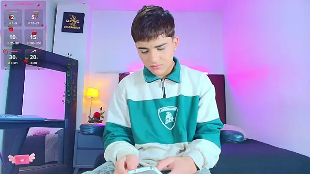 Lucass love online show from 12/14/25, 01:39