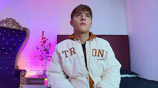 Lucass love online show from 03/28/26, 01:12