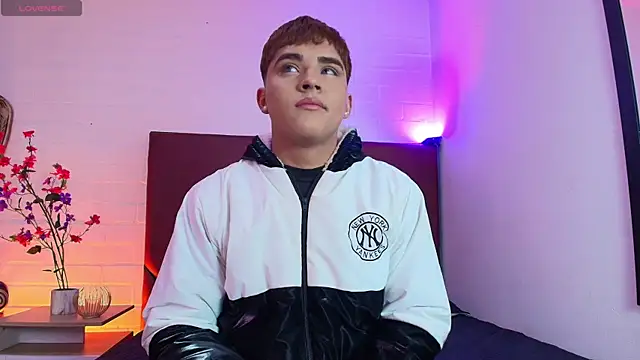 Lucass love online show from 04/07/26, 01:13