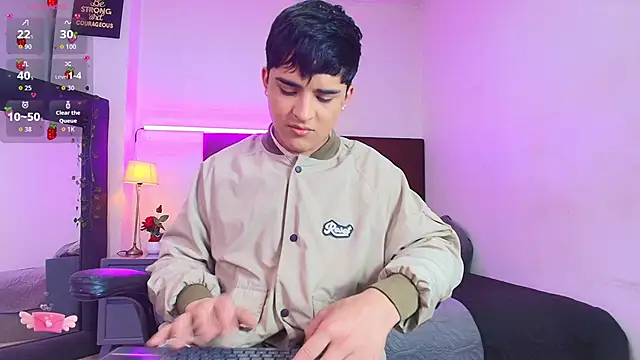 Lucass love online show from 11/26/25, 04:29