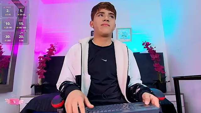 Lucass love online show from 03/10/26, 12:53