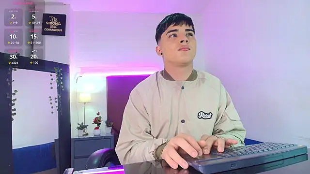 Lucass love online show from 09/30/25, 01:28