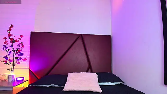 Lucass love online show from 03/31/26, 01:02