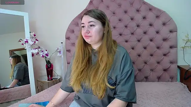 Snapshot of _Agata_ chatting on 05/23/26, 06:01 Agata online show from 05/23/26, 06:01
