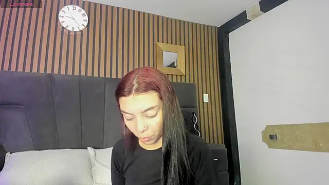 Snapshot of CleoWhite chatting on 09/19/25, 05:55 CleoWhite online show from 09/19/25, 05:55