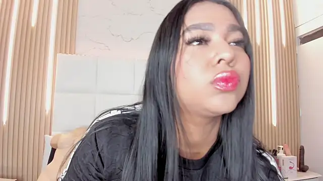 Meloddy Parkerr  online show from 04/18/26, 12:07