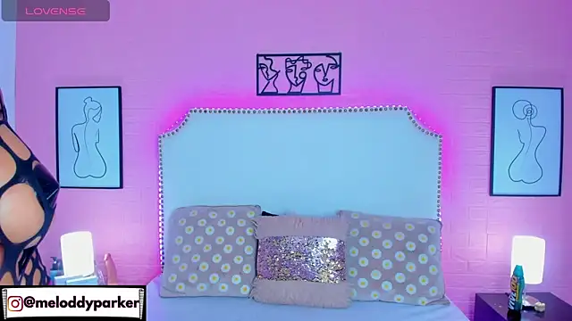 Meloddy Parkerr  online show from 11/08/25, 04:27