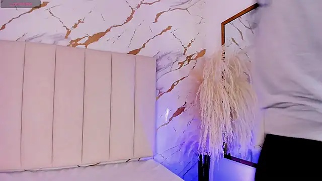 Meloddy Parkerr  online show from 03/10/26, 03:54