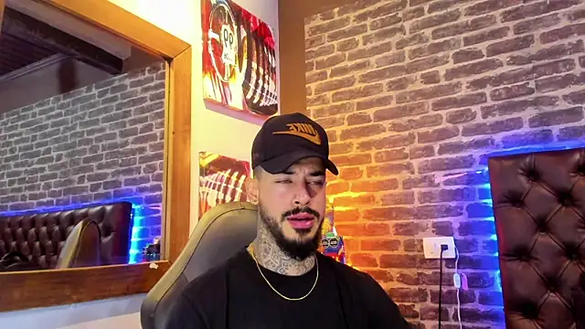 VinzenzRizzo online show from 12/03/25, 04:13