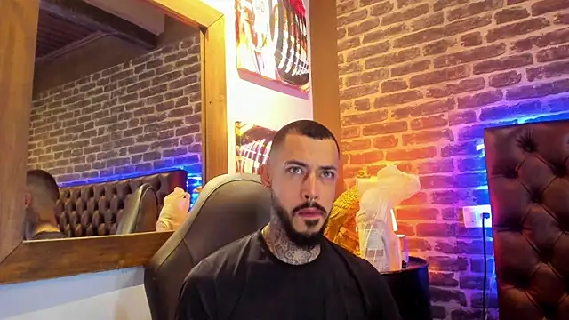 VinzenzRizzo online show from 11/25/25, 04:24