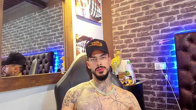 VinzenzRizzo online show from 11/23/25, 06:01