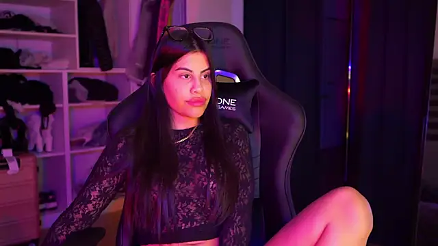 Snapshot of capriciousqueen chatting on 10/09/25, 04:46 capriciousqueen online show from 10/09/25, 04:46