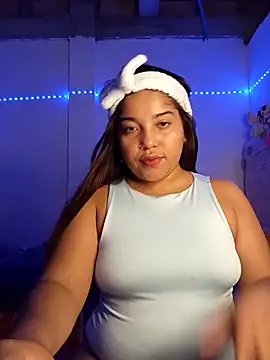 angelHeath13 online show from 10/19/25, 06:27