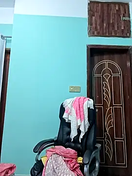 Bristy- online show from 12/21/25, 05:25