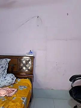 Bristy- online show from 02/16/26, 08:02