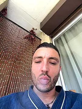 Snapshot of SemprePerverso chatting on 09/20/25, 11:37 SemprePerverso online show from 09/20/25, 11:37