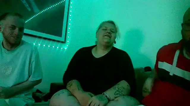 mrandmrsdarkside online show from 04/21/26, 07:42