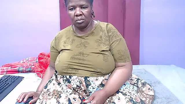 NaughtyChubbyZoe online show from 09/18/25, 06:11