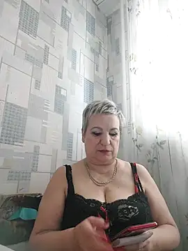 StarNicole online show from 11/13/25, 06:06