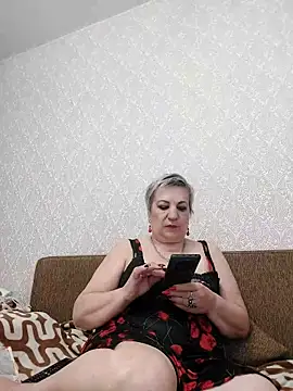 StarNicole online show from 11/04/25, 06:17