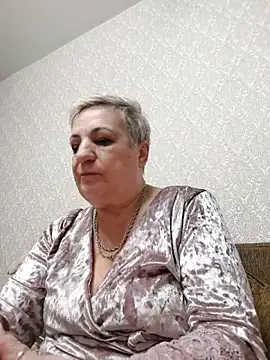 StarNicole online show from 12/20/25, 06:22