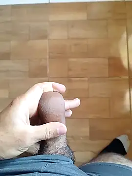 Snapshot of O_Mascarado_NK chatting on 09/10/25, 12:26 O Mascarado NK online show from 09/10/25, 12:26