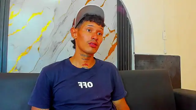 Asthondream  online show from 11/30/25, 02:40