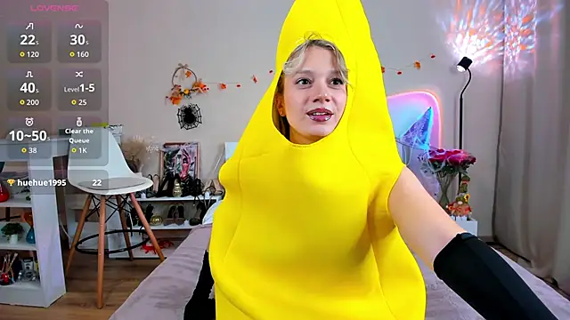 EmiSoul online show from 10/31/25, 04:31