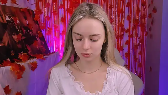 JuliaBrewwer online show from 12/03/25, 01:32