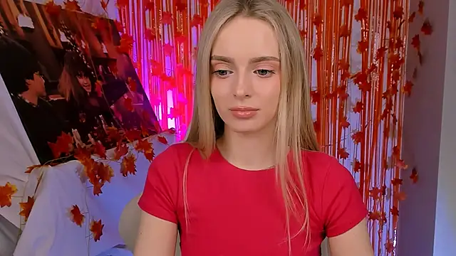 JuliaBrewwer online show from 11/18/25, 01:03