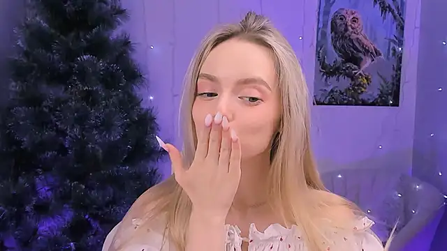 JuliaBrewwer online show from 12/18/25, 01:37