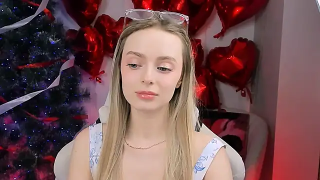 JuliaBrewwer online show from 03/17/26, 03:15