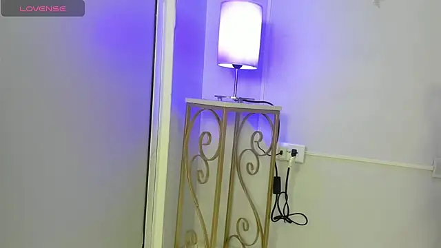 dulce fiore07 online show from 04/28/26, 12:09