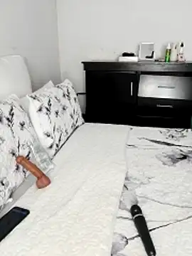 ChubbyBitch26 online show from 02/25/26, 12:38