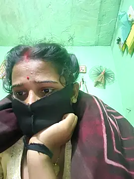 PIHU999 online show from 12/17/25, 04:39