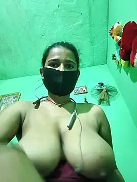 PIHU999 online show from 10/22/25, 06:02