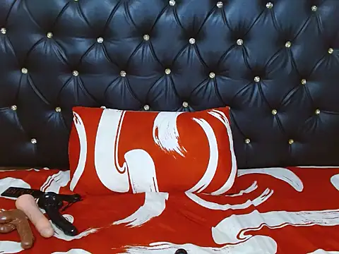 Snapshot of DojaBoootie chatting on 09/18/25, 07:28 DojaBoootie online show from 09/18/25, 07:28