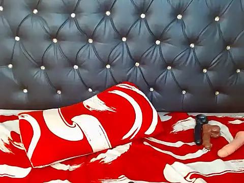 Snapshot of DojaBoootie chatting on 10/05/25, 04:47 DojaBoootie online show from 10/05/25, 04:47