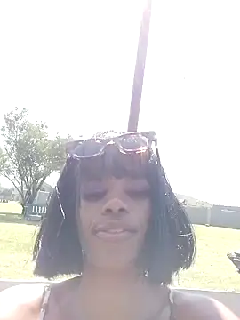 Snapshot of DojaBoootie chatting on 12/03/25, 07:19 DojaBoootie online show from 12/03/25, 07:19