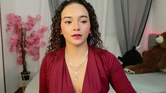 Snapshot of Taylor_Tina chatting on 09/22/25, 11:22 Taylor Tina online show from 09/22/25, 11:22