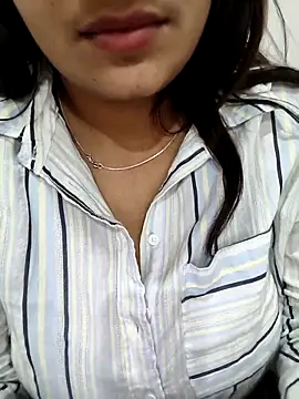 Snapshot of MISS_RIYA14 chatting on 09/26/25, 06:20 MISS RIYA14 online show from 09/26/25, 06:20