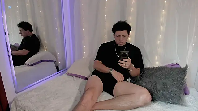 douglaszaens online show from 04/04/26, 11:44